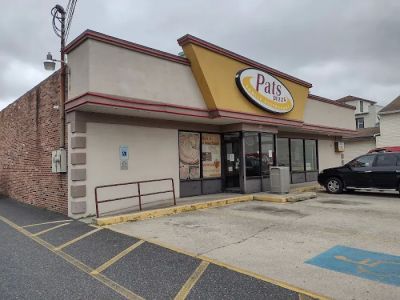 Pats Pizzeria 0