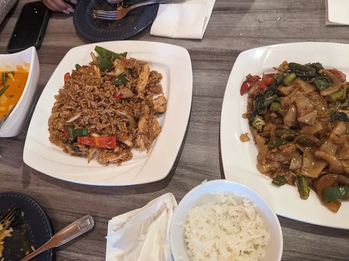 Ninethai kitchen 2 (Previously Sang Tong Thai) 4