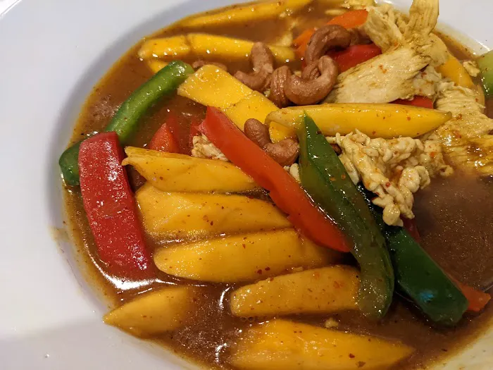 Saap Lao Thai Cuisine & Bar 3