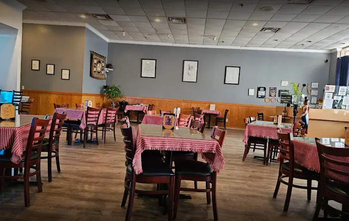 Saap Lao Thai Cuisine & Bar 10