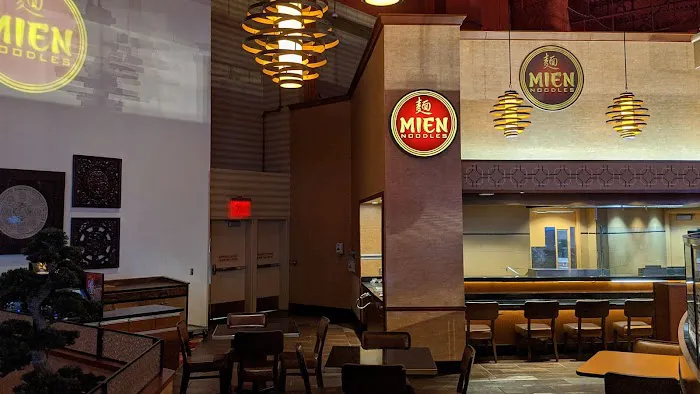 Mien Noodles Asian Restaurant 5