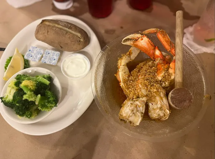 Lestardo's Crab House 9