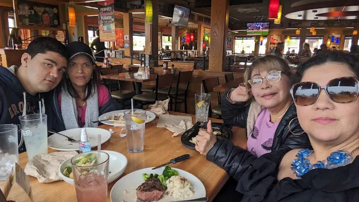 Applebee's Grill + Bar 6
