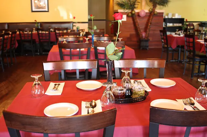 Mount Masala Himalayan Cuisine Indo-Chinese Style Restaurant 6