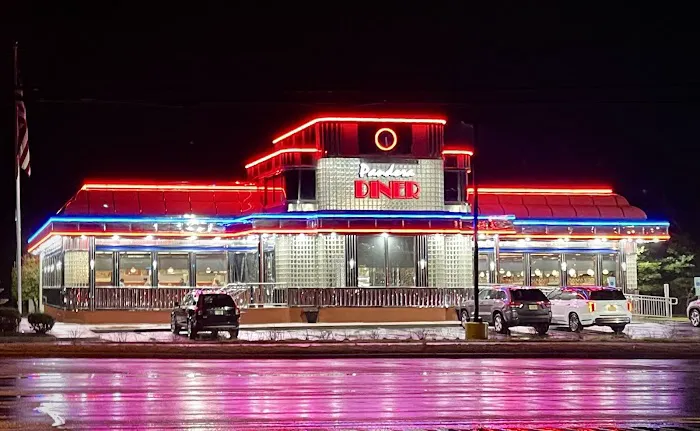 PANDORA 3 DINER 9