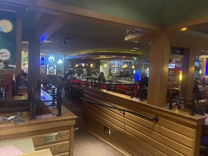 Applebee's Grill + Bar 8