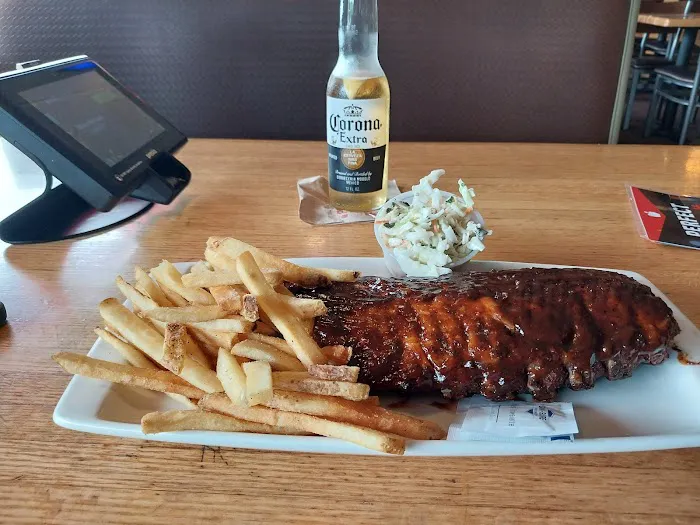 Applebee's Grill + Bar 10