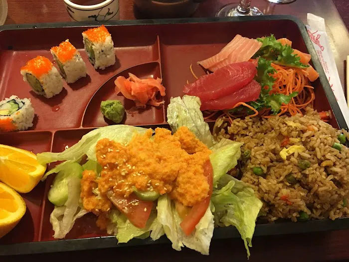 Oriental Pearl Restaurant 6