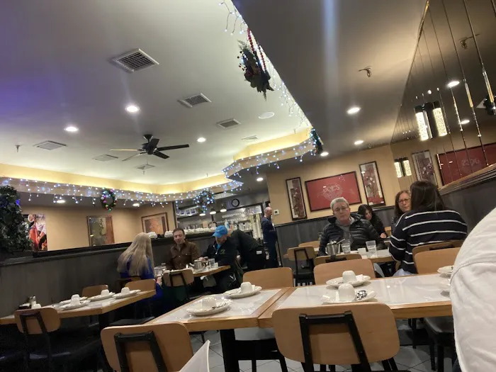 Joe's Peking Duck House 8