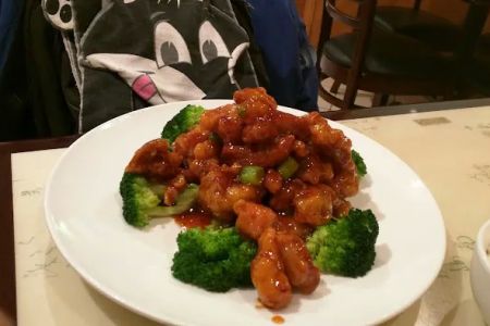 Chow's Chinese Restaurant