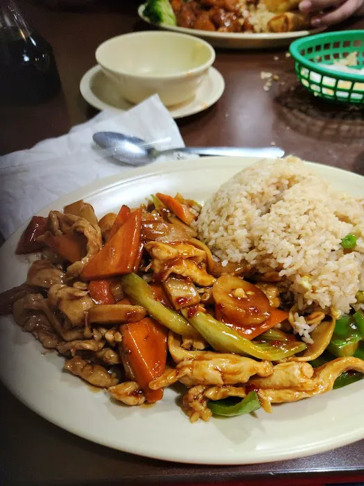Singapore Chinese & Vietnamese Restaurant 6