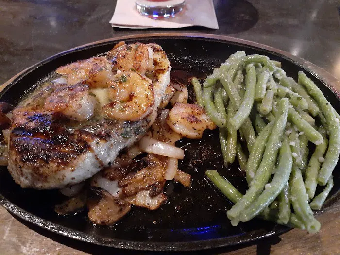 Applebee's Grill + Bar 9