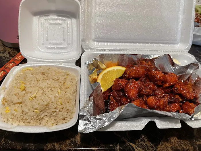 J.B Mon Thai & Asian Cuisine 1