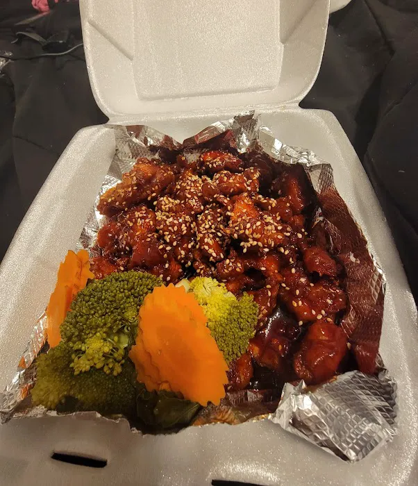J.B Mon Thai & Asian Cuisine 2