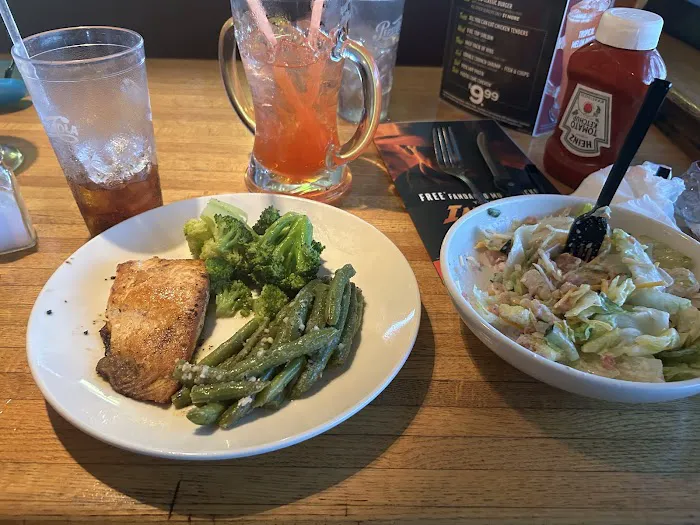 Applebee's Grill + Bar 8