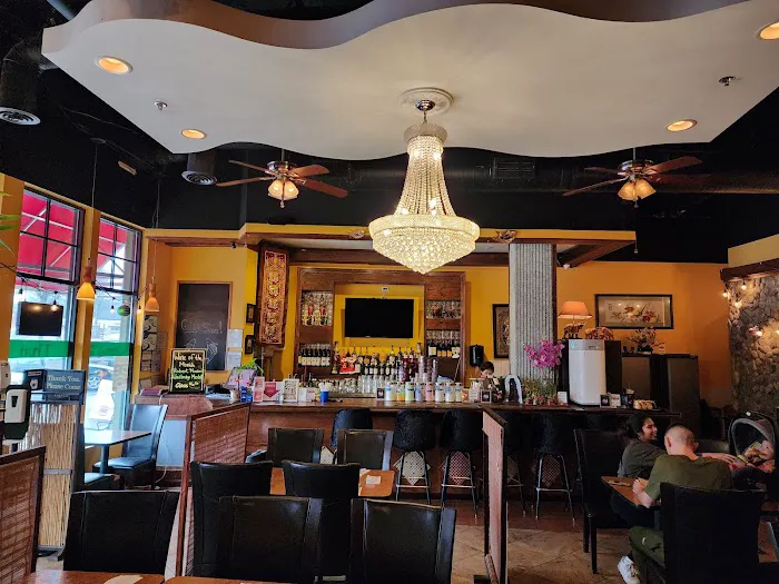Golden Seven Suwanee 8