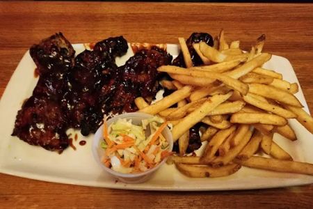 Applebee's Grill + Bar