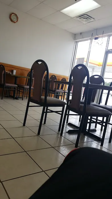Yuan Li Chinese Restaurant 7