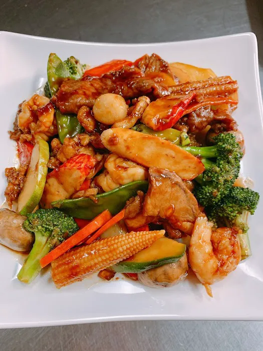 Jade Dragon Wok-Out 8
