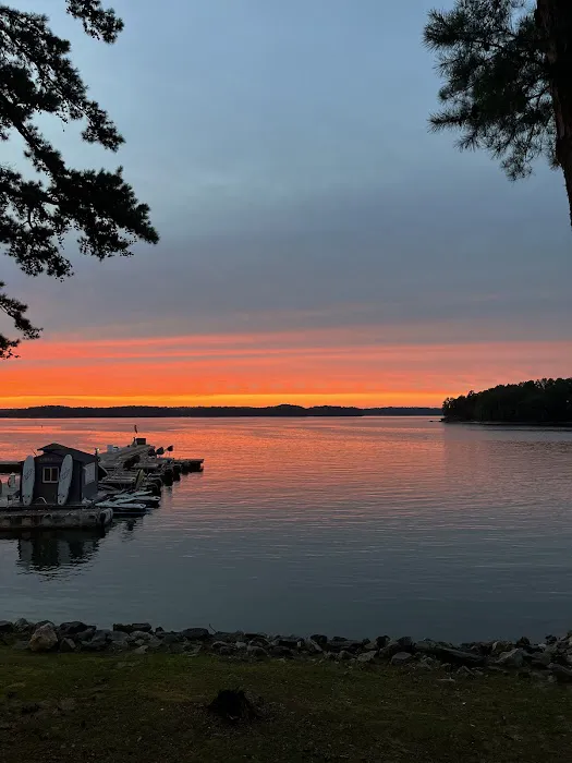Pig Tales on Lake Lanier 8