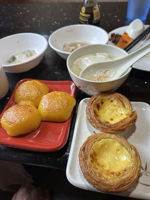 East Pearl Seafood Restaurant 8
