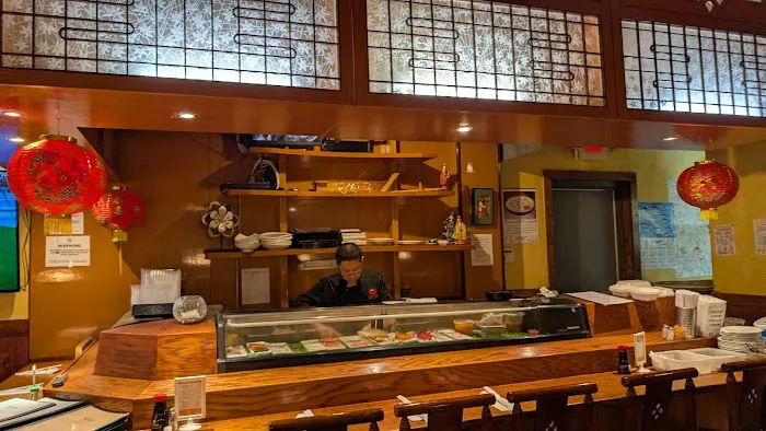 Moto Asian Cuisine 8