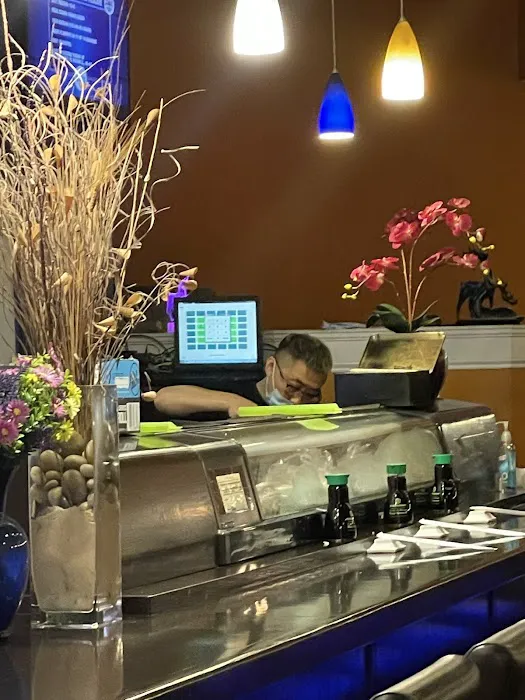 Suki Sushi & Asian Cuisine 9