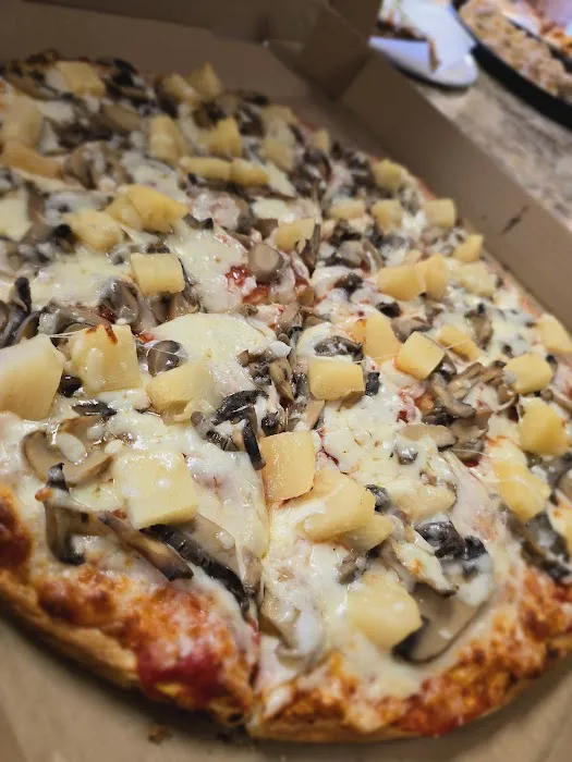 Catty Pizza 8