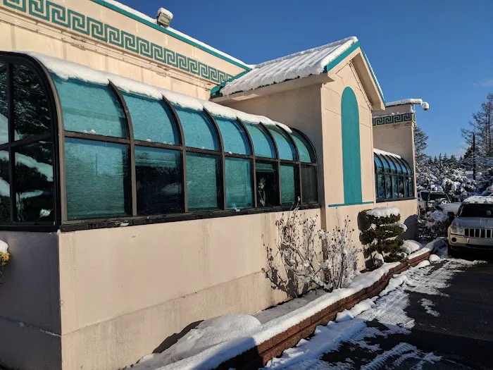 The Palace Restaurant 9