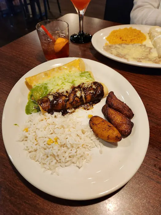Plaza Azteca · Saucon 6