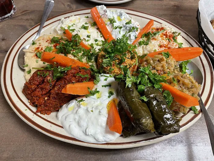 Limon - Authentic Turkish Kebap House 9