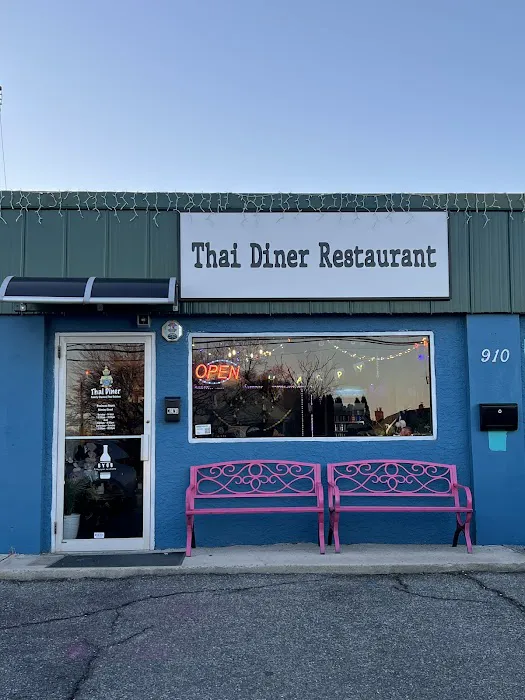 THAI DINER RESTAURANT 3