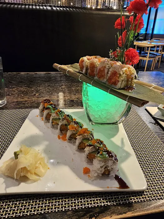 Sumo Sushi and Japanese Fusion 4