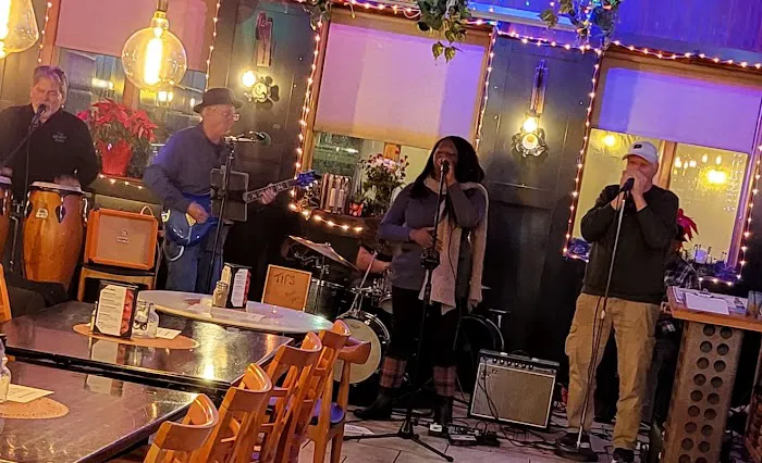 The Shanty on 19th 4