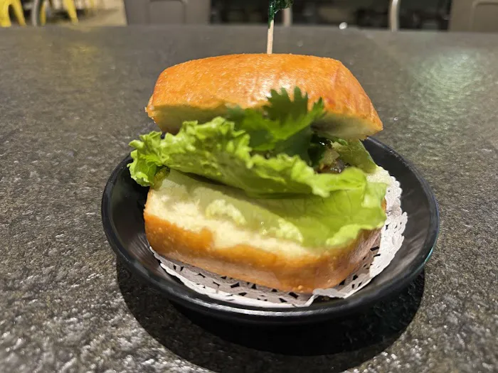 Food Terminal (Sandy Springs) 9
