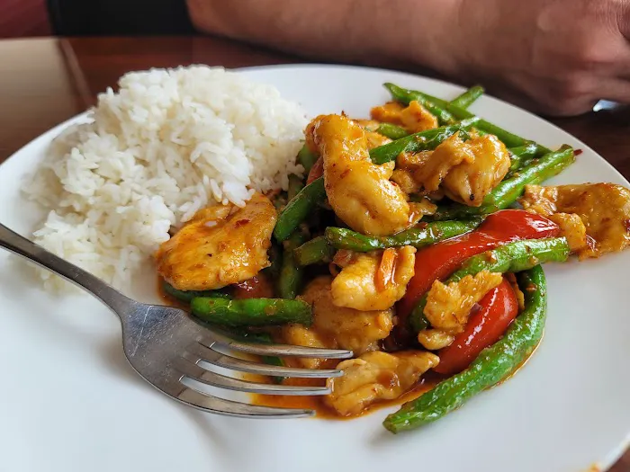 Ming's Asian Kitchen (Woodlawn & Lower Roswell) 1