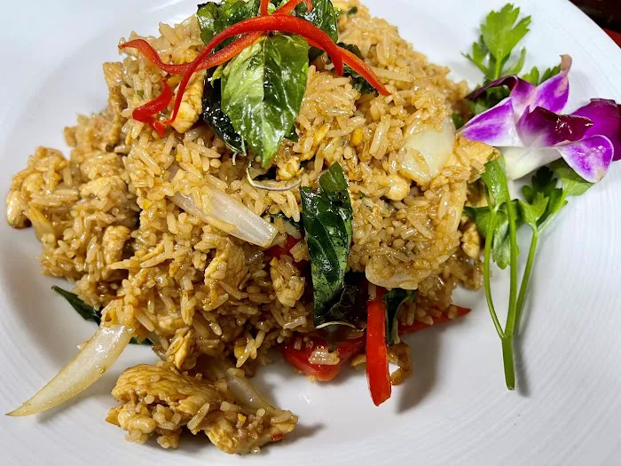 Banana Leaf Thai Sushi Restaurant and Bar 4