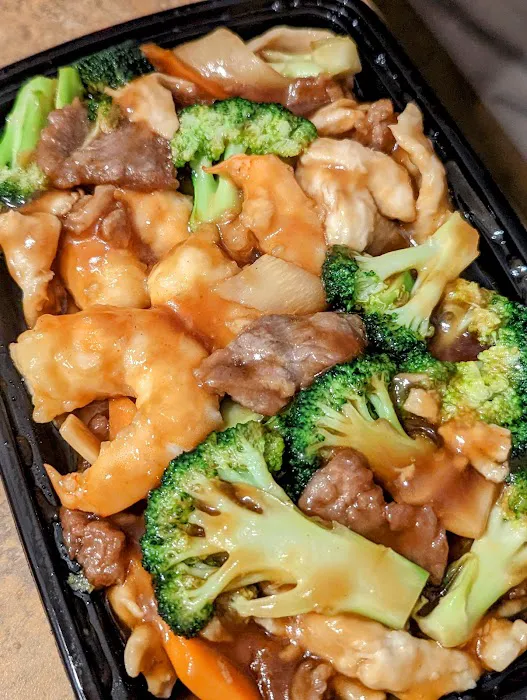 Kin's Wok In Ghent 6