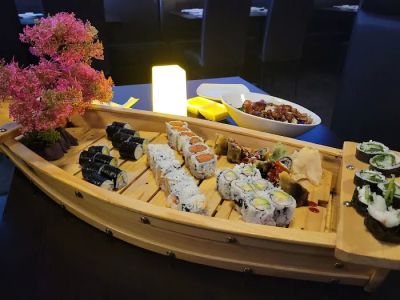 Volcano Sushi, Grill, Bar& karaoke (Town Center) 0