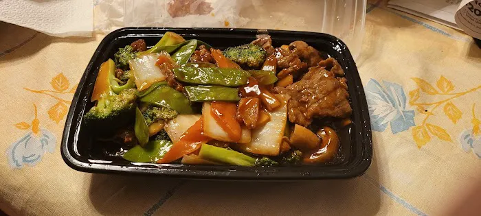 Chen's Kitchen Chinese Restaurant 8