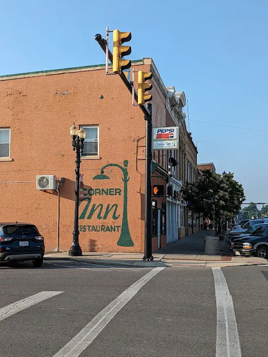 Corner Inn 7