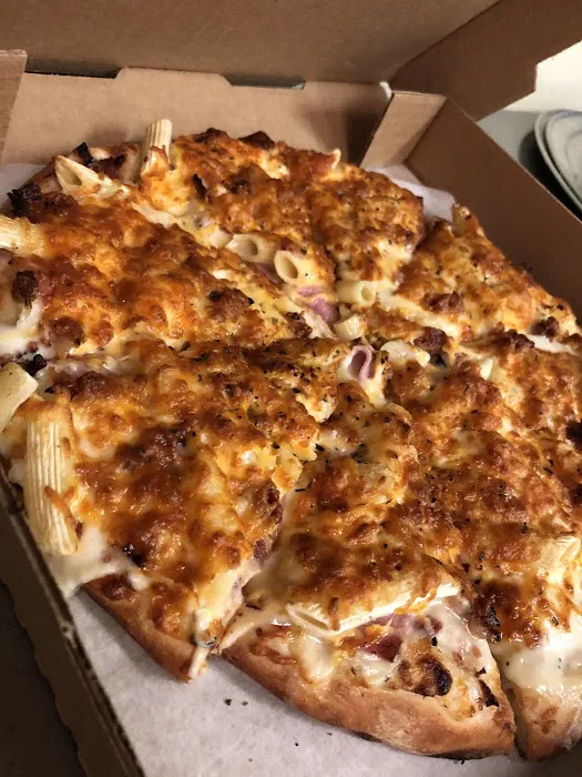 Clubhouse Pizza Holgate 3