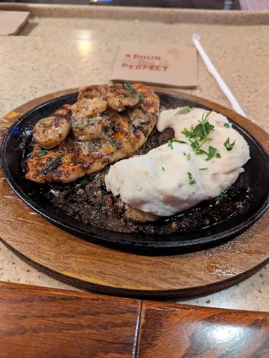 Applebee's Grill + Bar 9