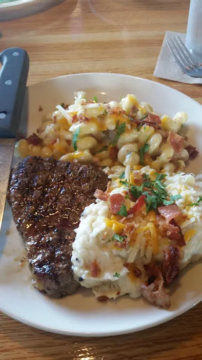 Applebee's Grill + Bar 10