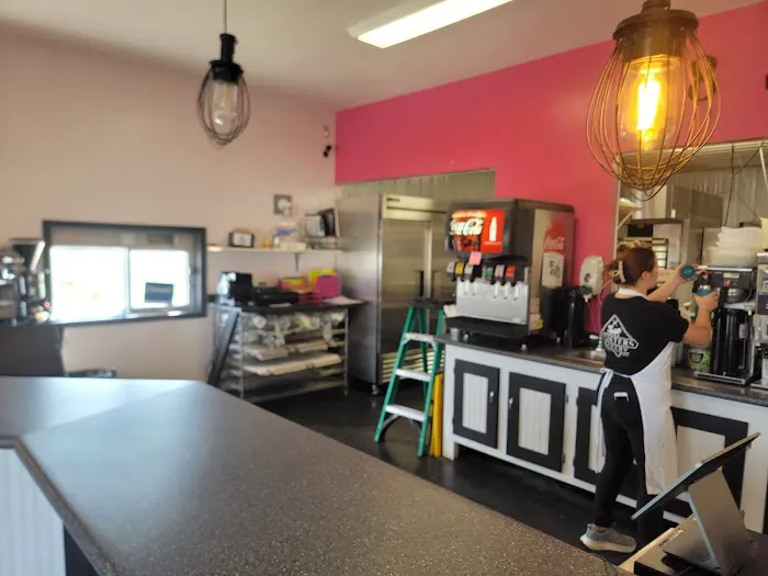 8 Sisters Bakery & Cafe 7