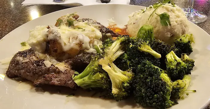 Applebee's Grill + Bar 7