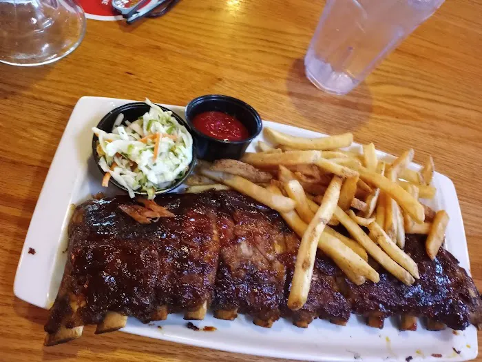 Applebee's Grill + Bar 5