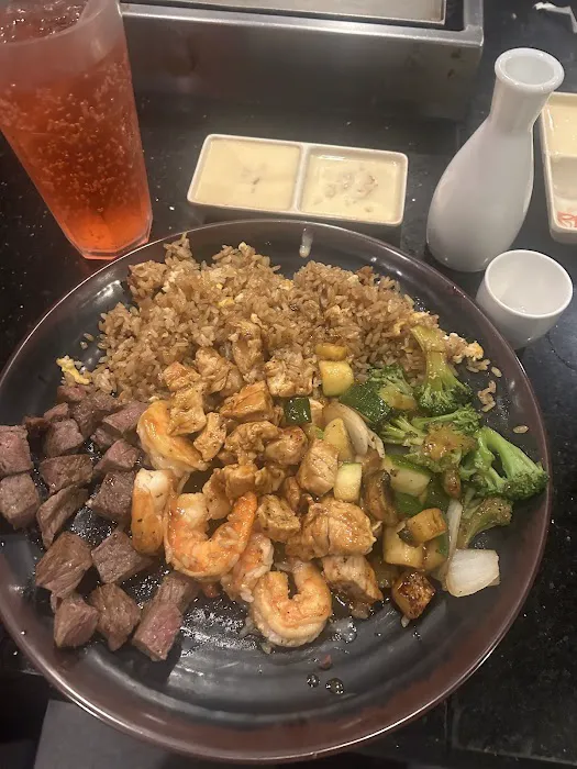 Kumo Hibachi & Sushi 4