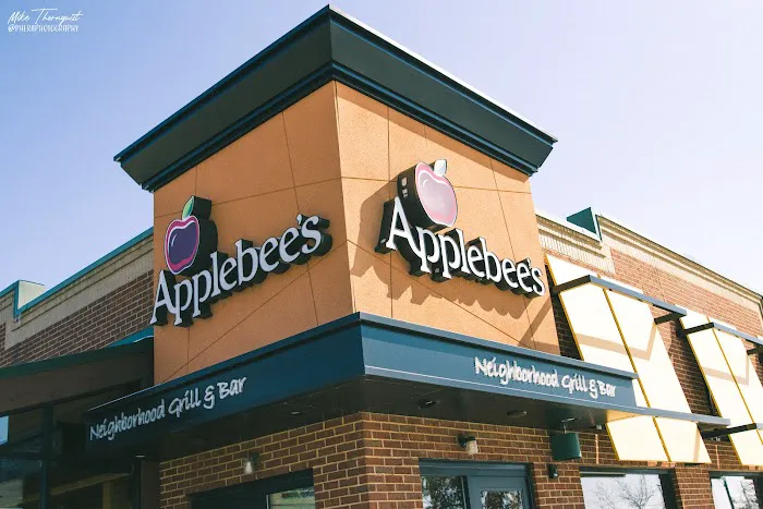 Applebee's Grill + Bar 3