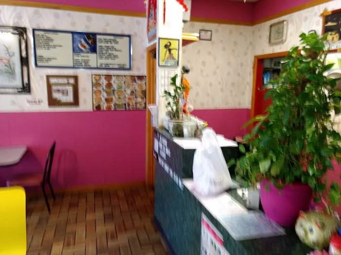 Junly’s China Hut 9
